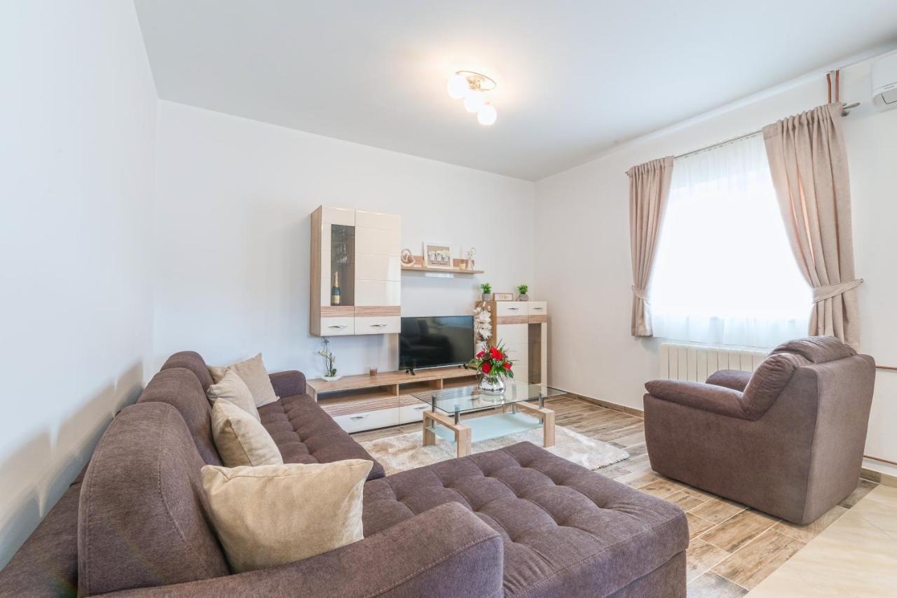 Apartman Tea Привлака Экстерьер фото