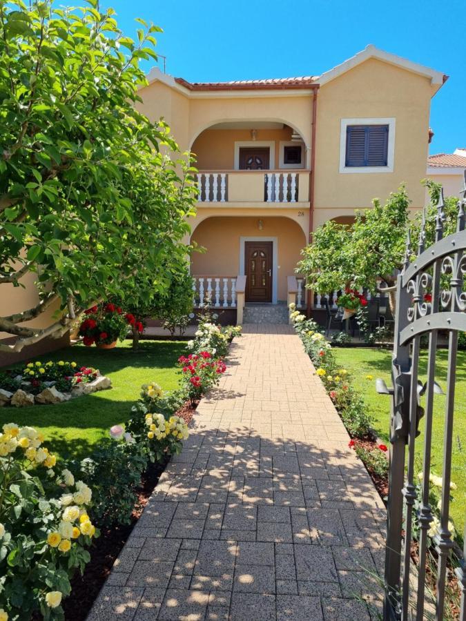 Apartman Tea Привлака Экстерьер фото